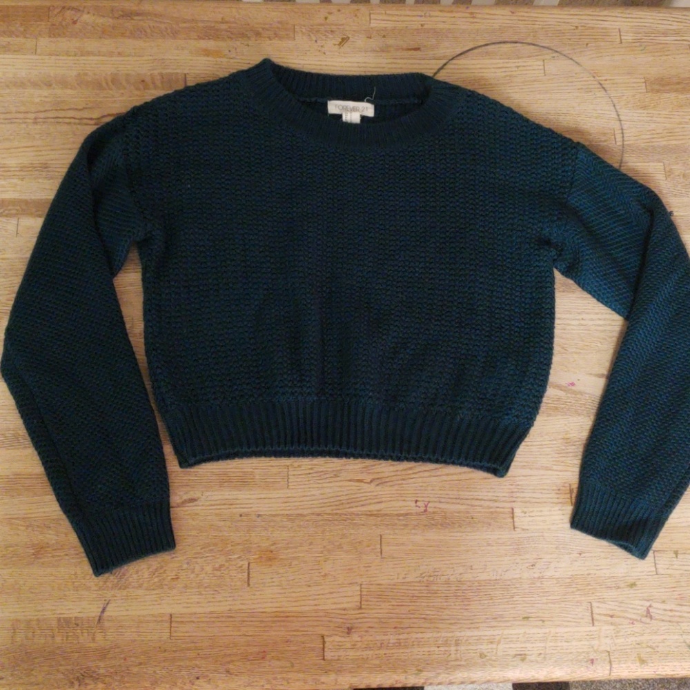 4/$25🌻 Turquoise crop top sweater